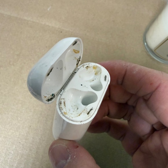 Apple Other - Apple AirPods Charging‎ Case Unisex OS White Fair A1602 Genuine Replacement